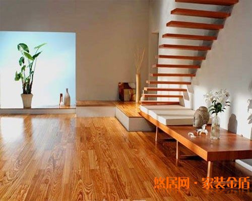 夏季怎樣對木地板進行保養(yǎng)？
